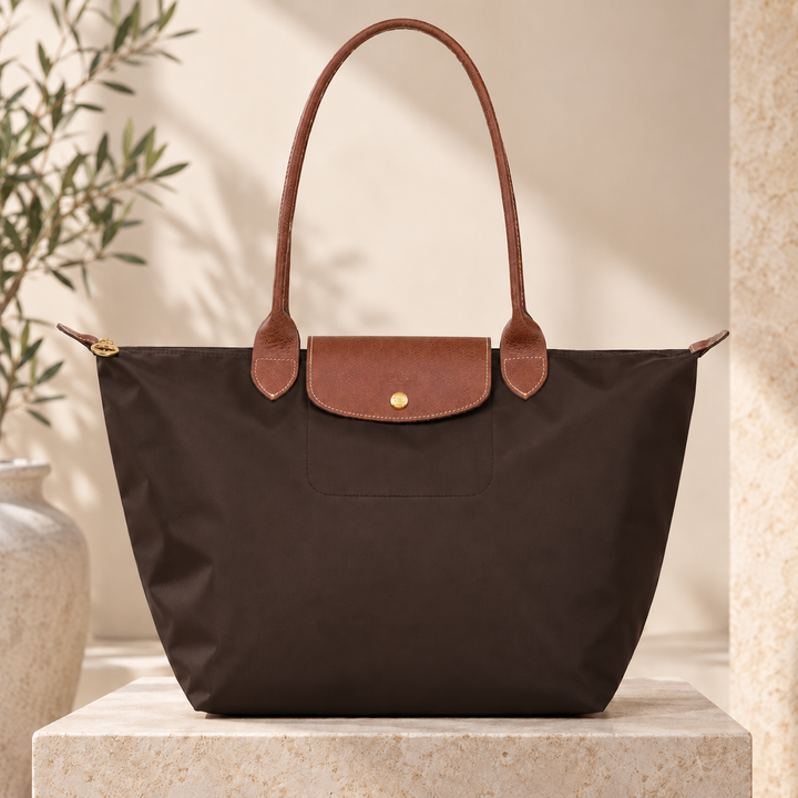 Grande Tote, Ebenpuunmusta