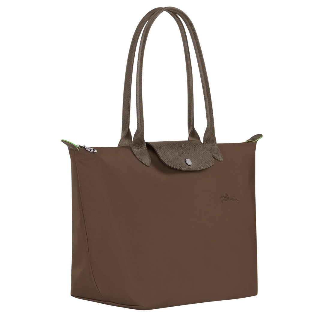 Grande Tote, Maanvärinen